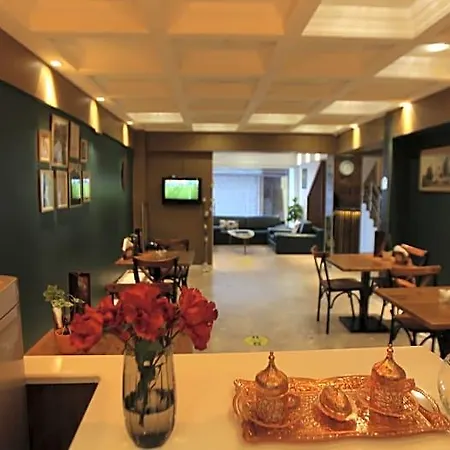 Senyor Garden 3*