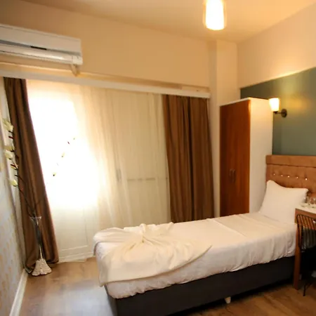 Senyor Garden Hotel 3*
