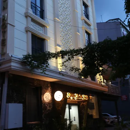 Senyor Garden Hotel 3*