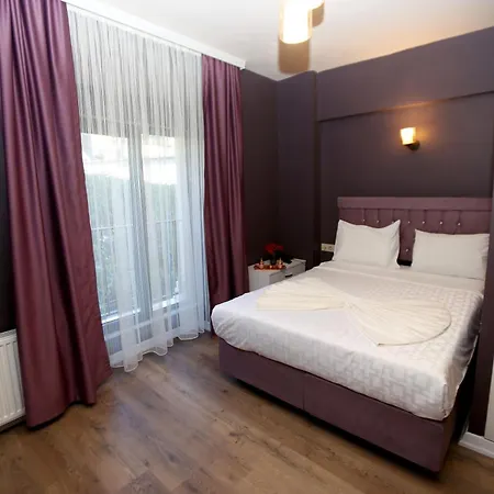 Senyor Garden 3*